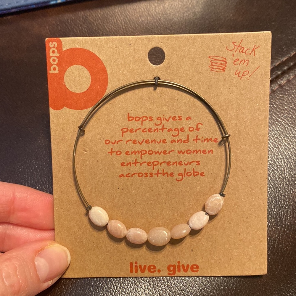 NWT Bops Light Pink Stone Bracelet